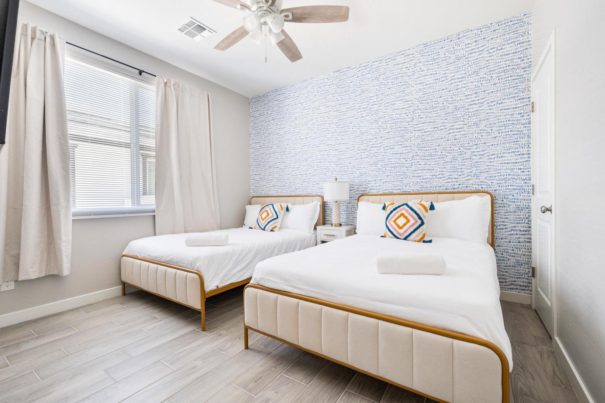 Chic And Spacious Two Bedroom With Convenient Free Parking Glendale Ngoại thất bức ảnh